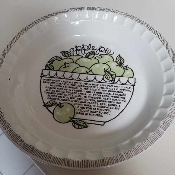 Other - Apple Pie Ceramic Baking Dish